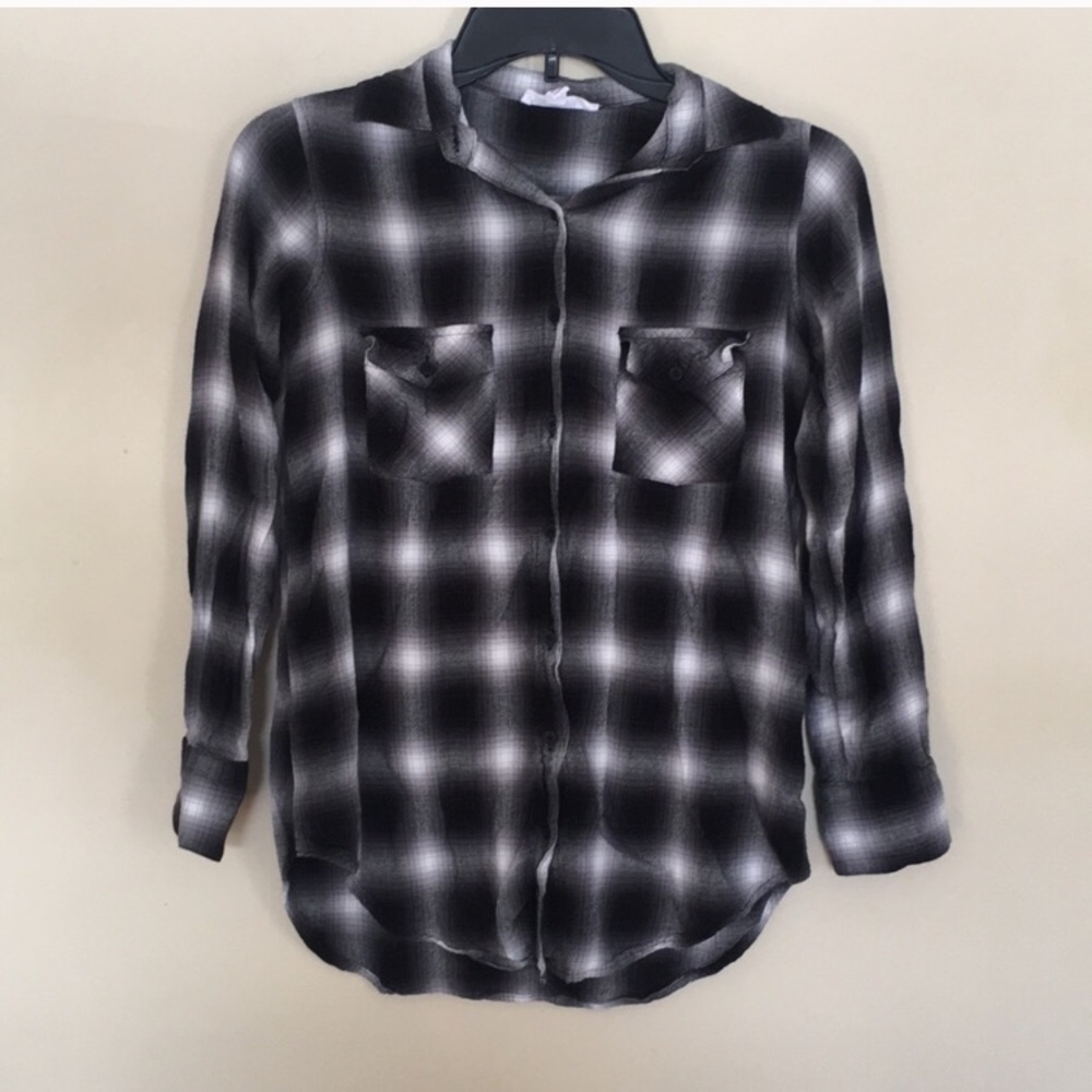 BB Dakota black white shirt plaid button down. XS